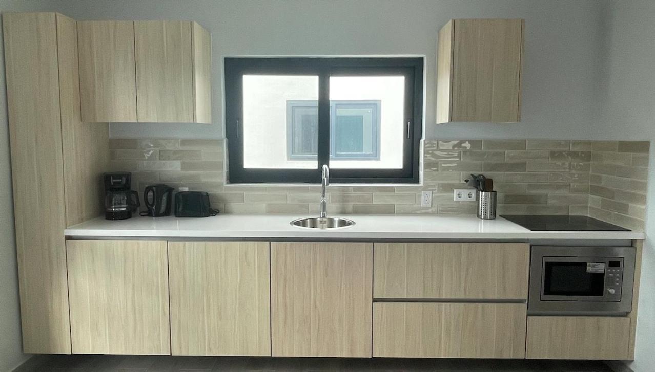 Апартаменты Whitehouse Boulevard, Close To Mambo Beach And City Centre Виллемстад Экстерьер фото